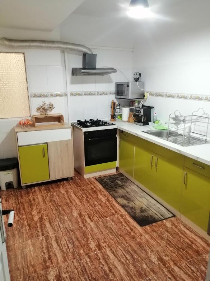 Schoene Wohnung Mit Wifi Und Parkplatz Auf Der Strasse Oliva Exterior photo